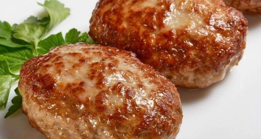2 ложки в фарш — и котлеты выше всяких похвал: сочные, нежные, воздушные — вдвое вкуснее ресторанных