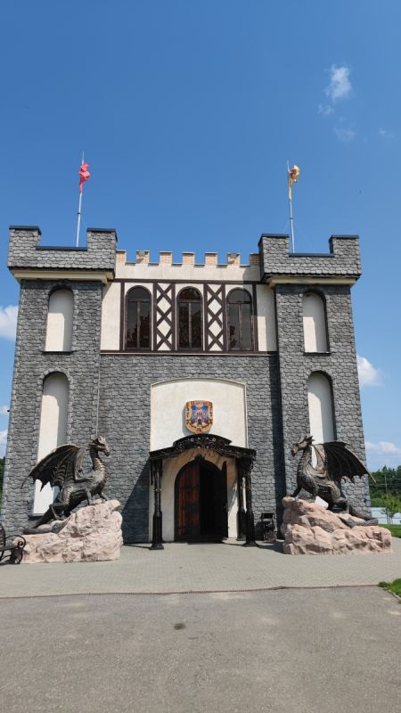 Мармеладное царство Лихославля: фабрика, музей и волшебный замок