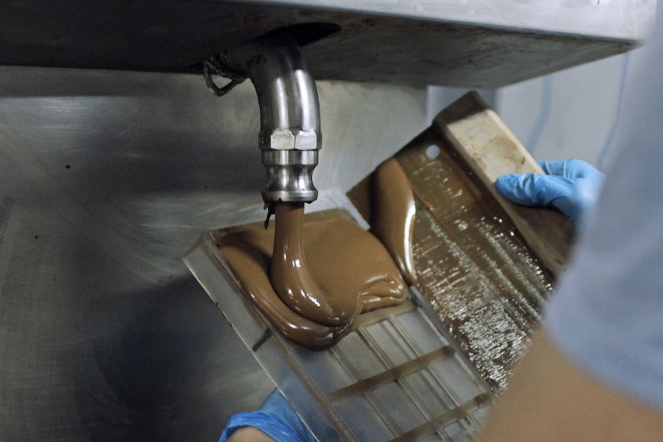 Новые десерты на пике популярности: пончики и эклеры завоевывают сердца россиян