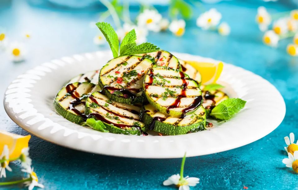 ������ ������� � ���������: ����� � ������ � ����