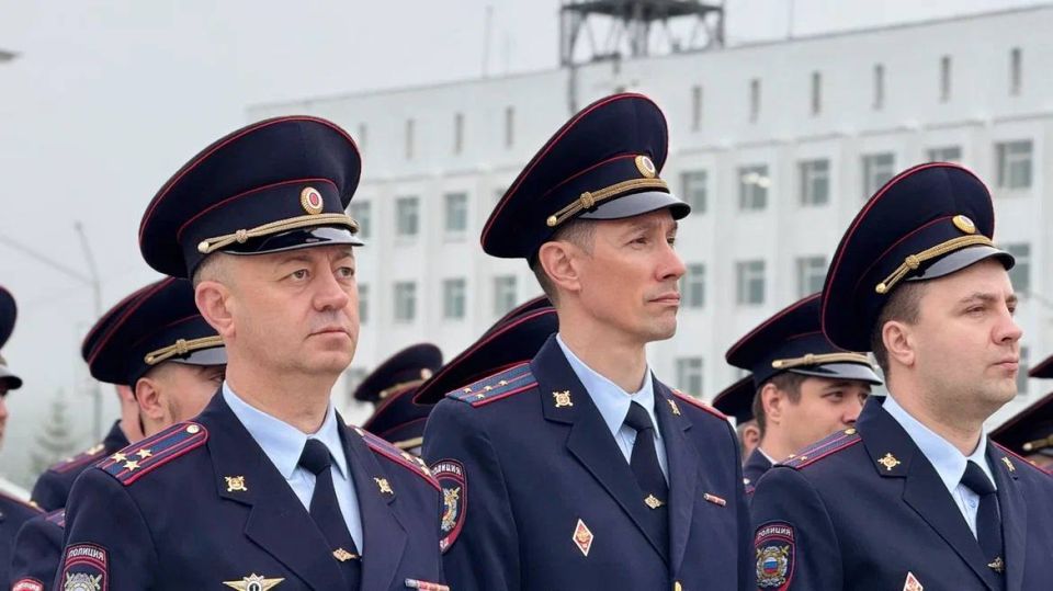 Гарнизонный развод сотрудников органов внутренних дел, посвященный 71-летию УМВД России по Магаданской области