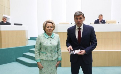 Кавалер двух орденов Мужества Николай Ежов стал сенатором от Магаданской области