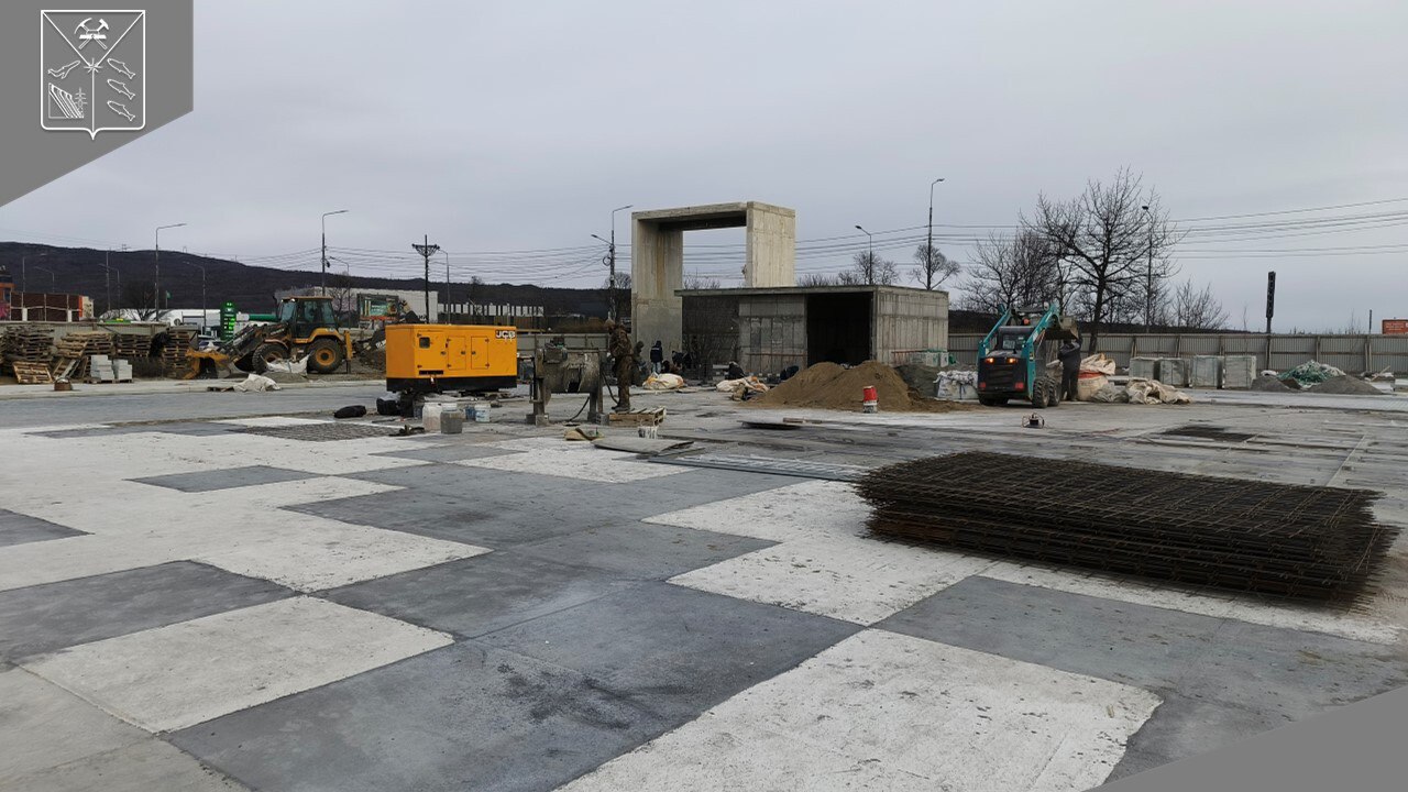 Продолжается благоустройство Магаданской площади в городе Магадане
