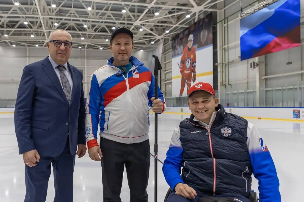 Юрий Гришан: Магадан 27.10.2025. В пансионате "Охотский бриз" состоялась встреча с заслуженным тренером России, старшим тренером сборной РФ по кёрлингу на колясках Антоном Андриановичем Батугиным и многократным чемпионом... Юрий Гришан: Магадан 27.10.2025. В пансионате "Охотский бриз" состоялась встреча с заслуженным тренером России, старшим тренером сборной РФ по кёрлингу на колясках Антоном Андриановичем Батугиным и многократным чемпионом...