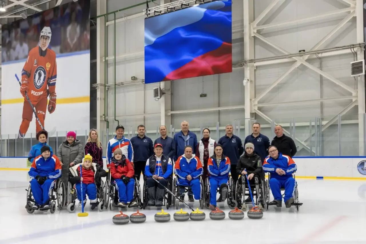 Юрий Гришан: Магадан 27.10.2025. В пансионате "Охотский бриз" состоялась встреча с заслуженным тренером России, старшим тренером сборной РФ по кёрлингу на колясках Антоном Андриановичем Батугиным и многократным чемпионом... Юрий Гришан: Магадан 27.10.2025. В пансионате "Охотский бриз" состоялась встреча с заслуженным тренером России, старшим тренером сборной РФ по кёрлингу на колясках Антоном Андриановичем Батугиным и многократным чемпионом...
