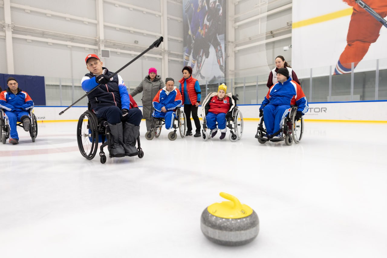 Курсанты кадровой программы «СВОи Герои 49» поучаствовали в тренировке по керлингу накануне соревнований «Сила в спорте» Курсанты кадровой программы «СВОи Герои 49» поучаствовали в тренировке по керлингу накануне соревнований «Сила в спорте»