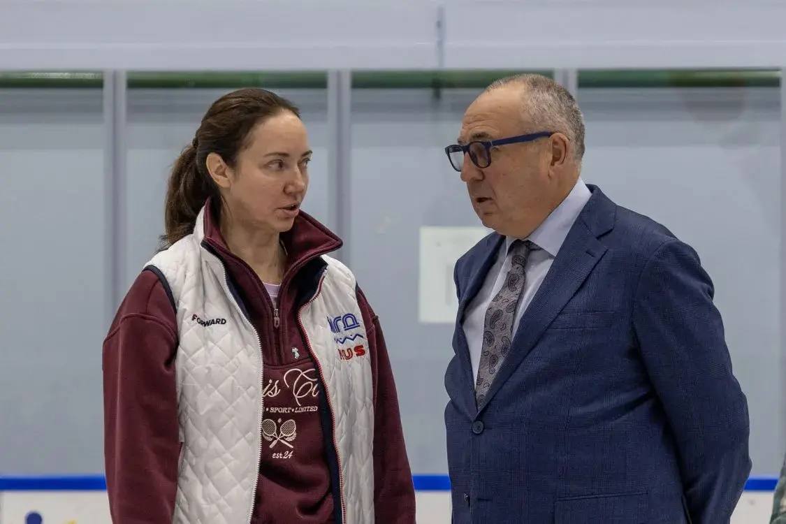 Юрий Гришан: Магадан 27.10.2025. В пансионате "Охотский бриз" состоялась встреча с заслуженным тренером России, старшим тренером сборной РФ по кёрлингу на колясках Антоном Андриановичем Батугиным и многократным чемпионом... Юрий Гришан: Магадан 27.10.2025. В пансионате "Охотский бриз" состоялась встреча с заслуженным тренером России, старшим тренером сборной РФ по кёрлингу на колясках Антоном Андриановичем Батугиным и многократным чемпионом...