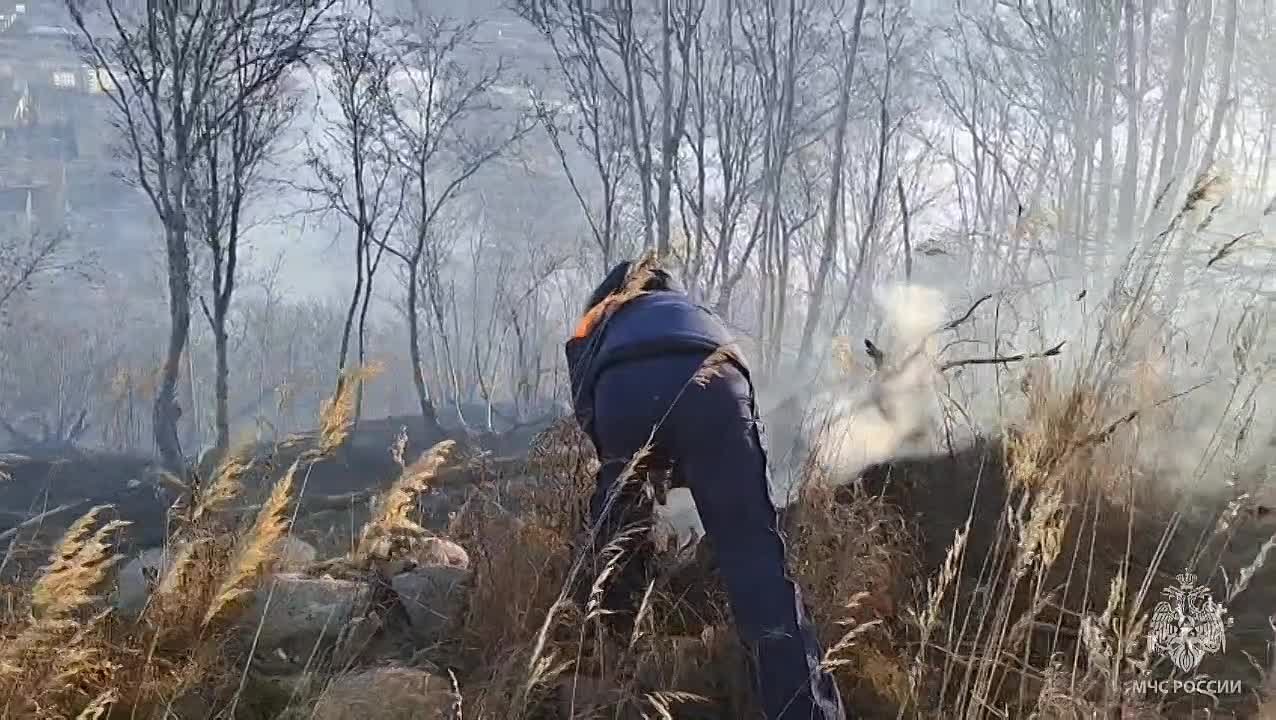 Более 10 жилых домов удалось отстоять от огня пожарным при тушении частного сектора