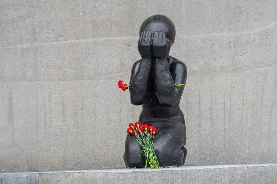 Магаданцы почтили память жертв политических репрессий