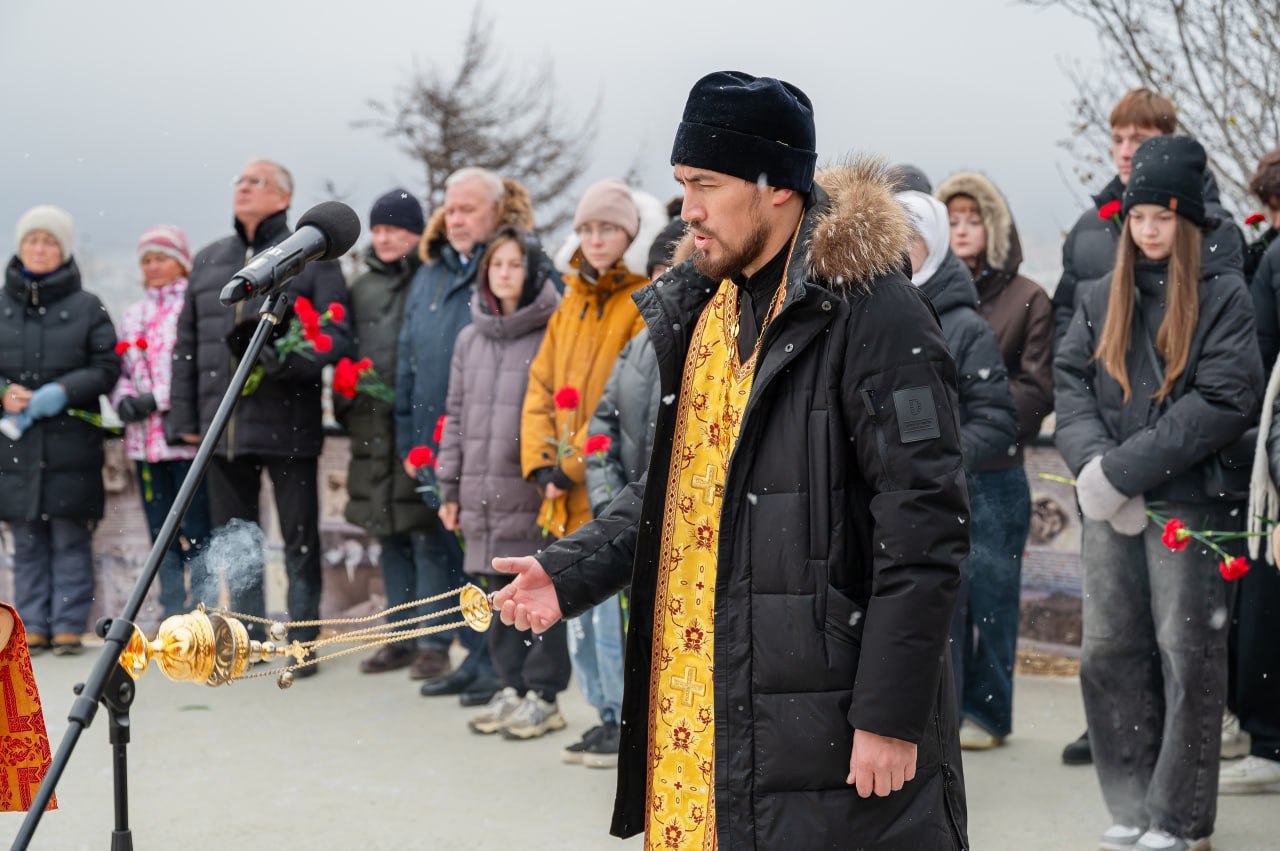 30 октября в России отметили День памяти жертв политических репрессий 30 октября в России отметили День памяти жертв политических репрессий