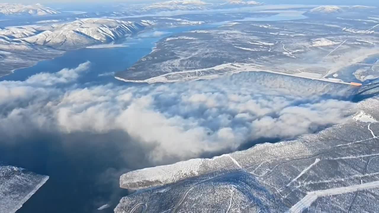 Авиаторы показали с высоты могучую Усть-Среднеканскую ГЭС в Магаданской области
