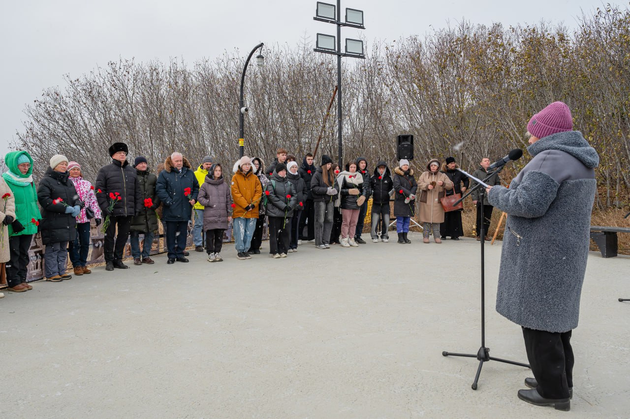 30 октября в России отметили День памяти жертв политических репрессий 30 октября в России отметили День памяти жертв политических репрессий