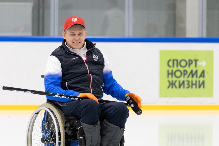 Победителей соревнований по керлингу на колясках определили в Магадане Победителей соревнований по керлингу на колясках определили в Магадане