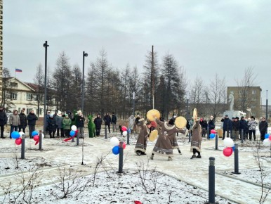 31 октября наш посёлок стал свидетелем долгожданного события – открытия этнокультурного парка, который теперь будет радовать жителей и гостей своим уникальным духом и возможностями для отдыха и общения