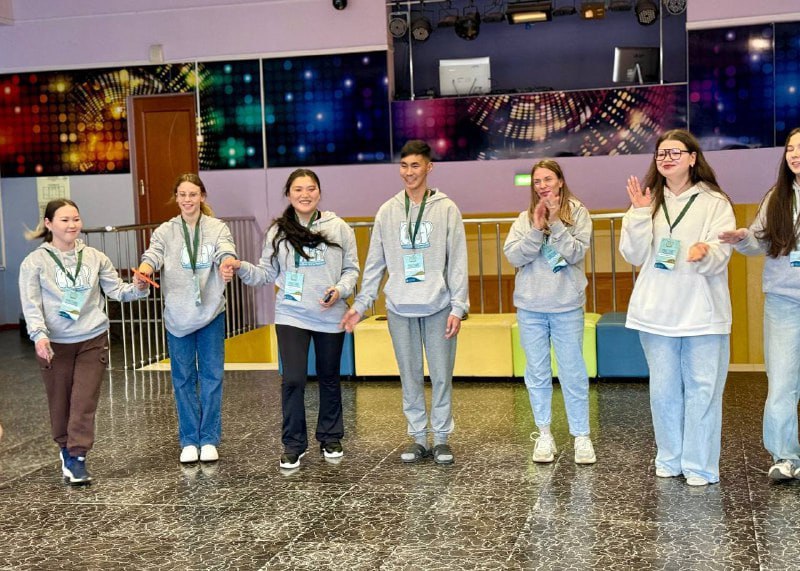 Молодёжный этнолагерь «Про Север» торжественно открыли в «Северном Артеке» Молодёжный этнолагерь «Про Север» торжественно открыли в «Северном Артеке»