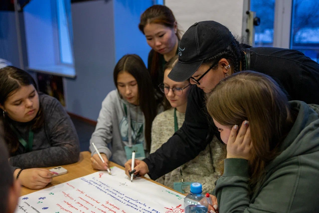 В Магаданской области стартовал молодёжный этнокультурный лагерь «Про Север» В Магаданской области стартовал молодёжный этнокультурный лагерь «Про Север»