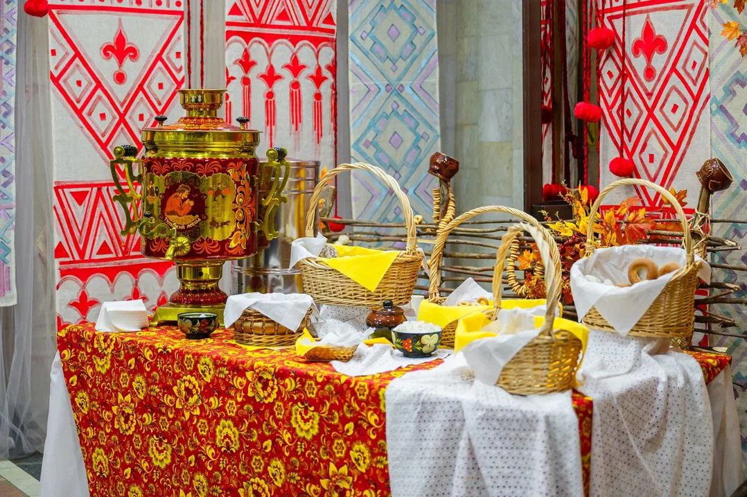 Праздничный концерт, посвящённый Дню народного единства «Мы едины! Мы непобедимы!», объединил магаданцев в Центре культуры в преддверии 4 ноября Праздничный концерт, посвящённый Дню народного единства «Мы едины! Мы непобедимы!», объединил магаданцев в Центре культуры в преддверии 4 ноября