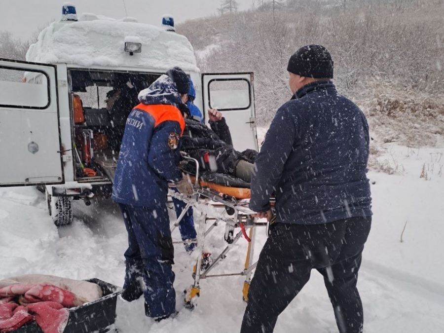 Рыбак перевернулся на лодке у берегов Магадана