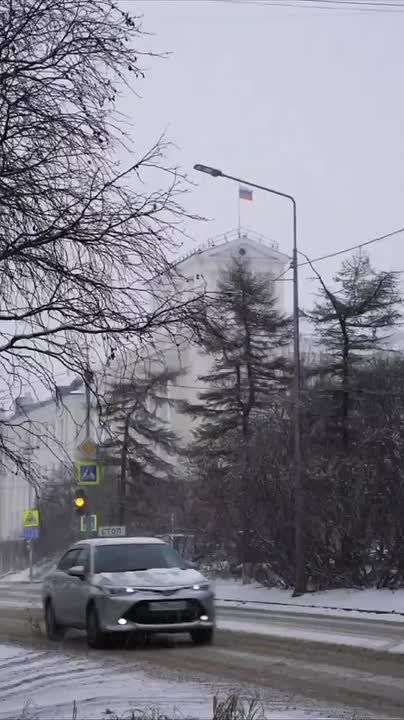 На Колыму пришла зима — та самая настоящая, снежная и морозная, что преображает всё вокруг