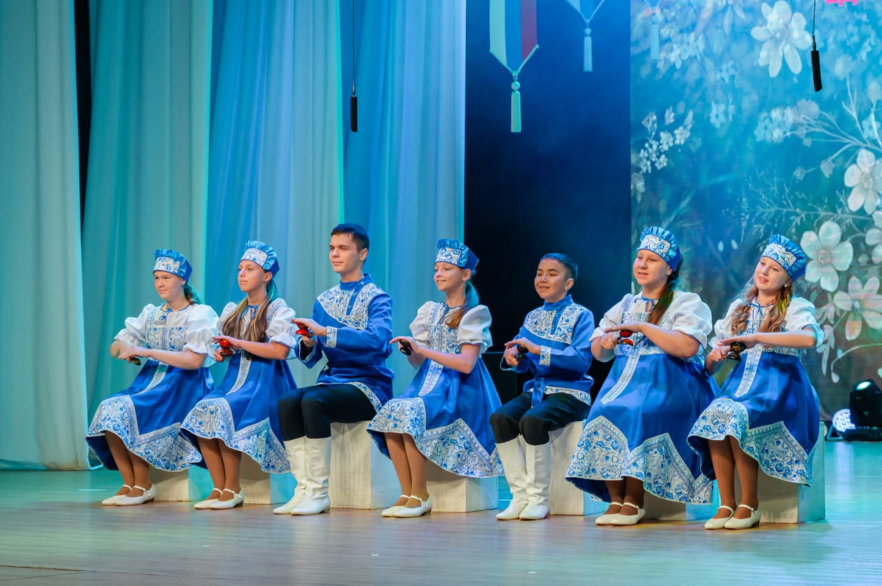 Лариса Поликанова: Дорогие магаданцы, поздравляю вас с Днём народного единства — праздником, который напоминает: вместе мы способны преодолеть любые испытания и достичь самых смелых целей! Лариса Поликанова: Дорогие магаданцы, поздравляю вас с Днём народного единства — праздником, который напоминает: вместе мы способны преодолеть любые испытания и достичь самых смелых целей!