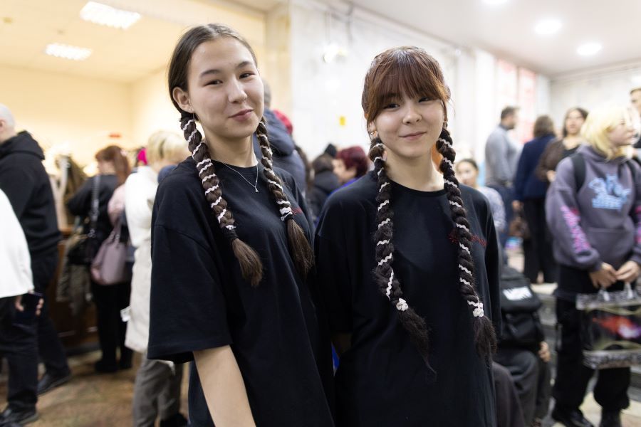 Молодежь Колымы не забывает о важности народного объединения Молодежь Колымы не забывает о важности народного объединения