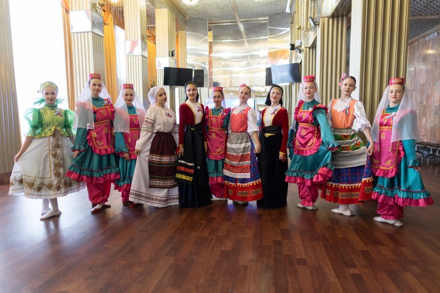 Молодежь Колымы не забывает о важности народного объединения