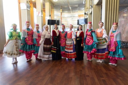 Молодежь Колымы не забывает о важности народного объединения