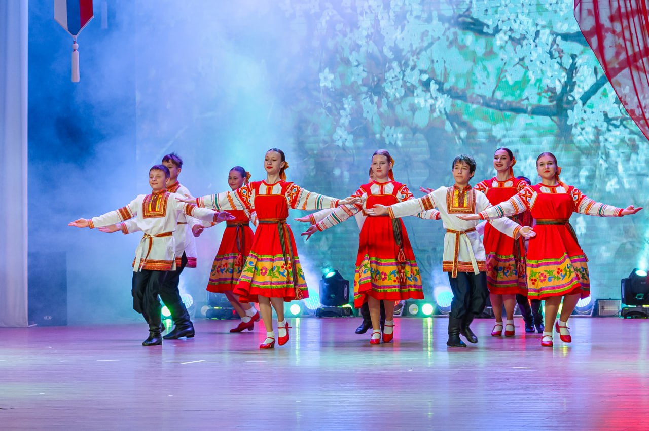 Лариса Поликанова: Дорогие магаданцы, поздравляю вас с Днём народного единства — праздником, который напоминает: вместе мы способны преодолеть любые испытания и достичь самых смелых целей! Лариса Поликанова: Дорогие магаданцы, поздравляю вас с Днём народного единства — праздником, который напоминает: вместе мы способны преодолеть любые испытания и достичь самых смелых целей!