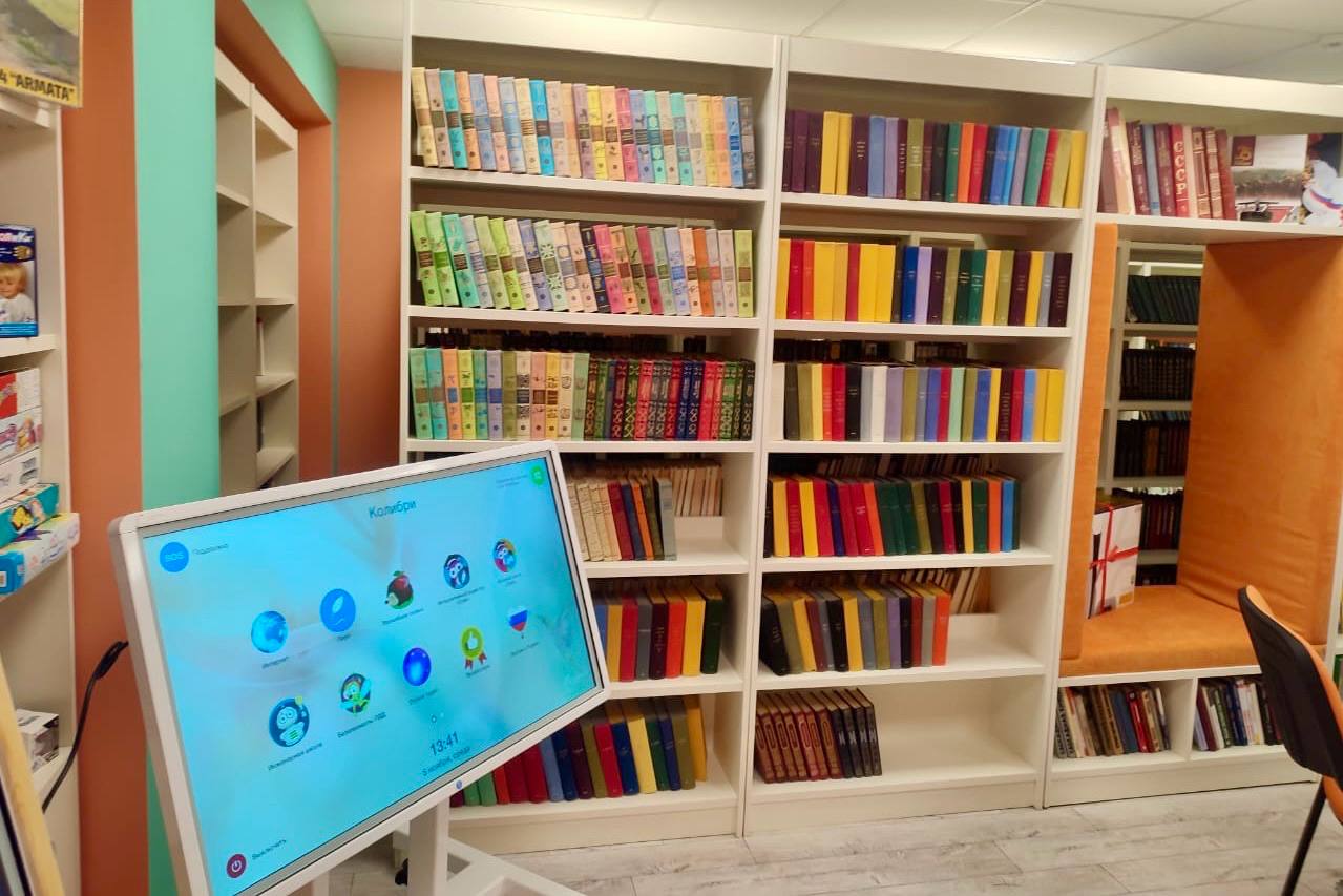 Сергей Носов: Совместно с Министерством культуры Российской Федерации в рамках национального проекта «Семья» открыли модельную библиотеку в поселке Дебин Сергей Носов: Совместно с Министерством культуры Российской Федерации в рамках национального проекта «Семья» открыли модельную библиотеку в поселке Дебин