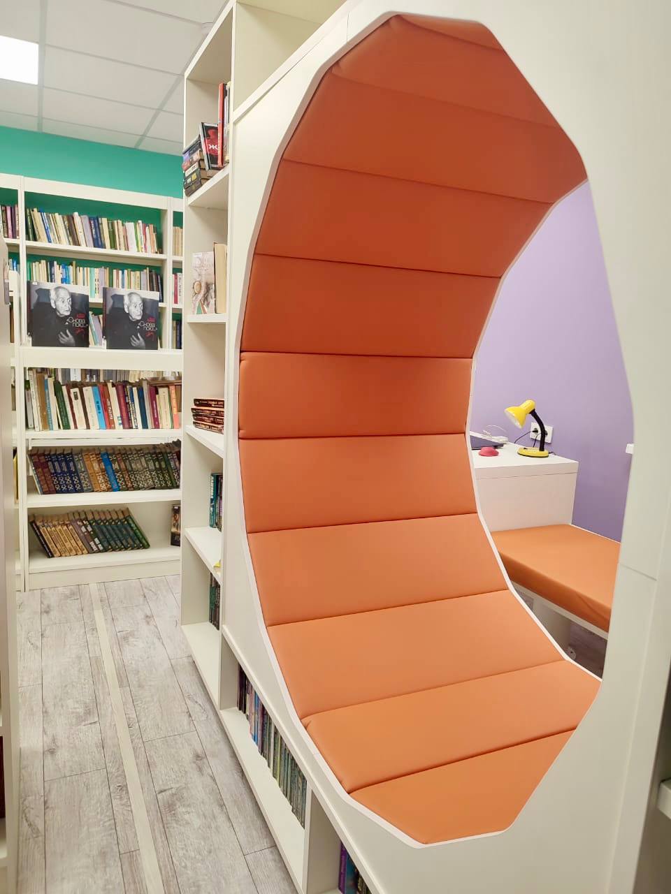 Сергей Носов: Совместно с Министерством культуры Российской Федерации в рамках национального проекта «Семья» открыли модельную библиотеку в поселке Дебин Сергей Носов: Совместно с Министерством культуры Российской Федерации в рамках национального проекта «Семья» открыли модельную библиотеку в поселке Дебин