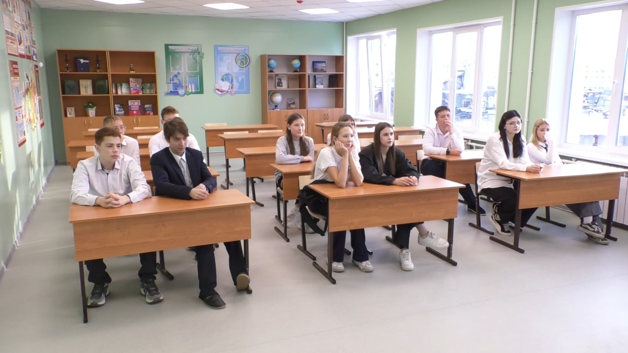 Обновлённая школа открылась в посёлке Ягодное Магаданской области Обновлённая школа открылась в посёлке Ягодное Магаданской области