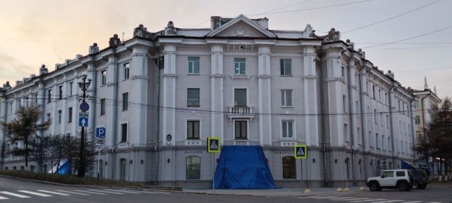 Старейший гастроном в центре города после капитального ремонта удивит магаданцев