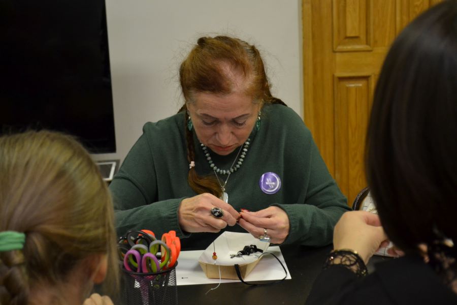 В игровых экскурсиях и интеллектуальных играх в «Ночь искусств» поучаствовали Магаданцы В игровых экскурсиях и интеллектуальных играх в «Ночь искусств» поучаствовали Магаданцы