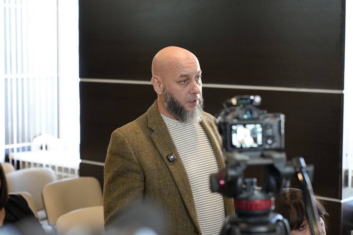 В УМВД России по Магаданской области состоялась пресс-конференция начальника Управления генерал-майора полиции Дмитрия Князева Сегодня в УМВД России по Магаданской области состоялась пресс-конференция начальника Управления... В УМВД России по Магаданской области состоялась пресс-конференция начальника Управления генерал-майора полиции Дмитрия Князева Сегодня в УМВД России по Магаданской области состоялась пресс-конференция начальника Управления...