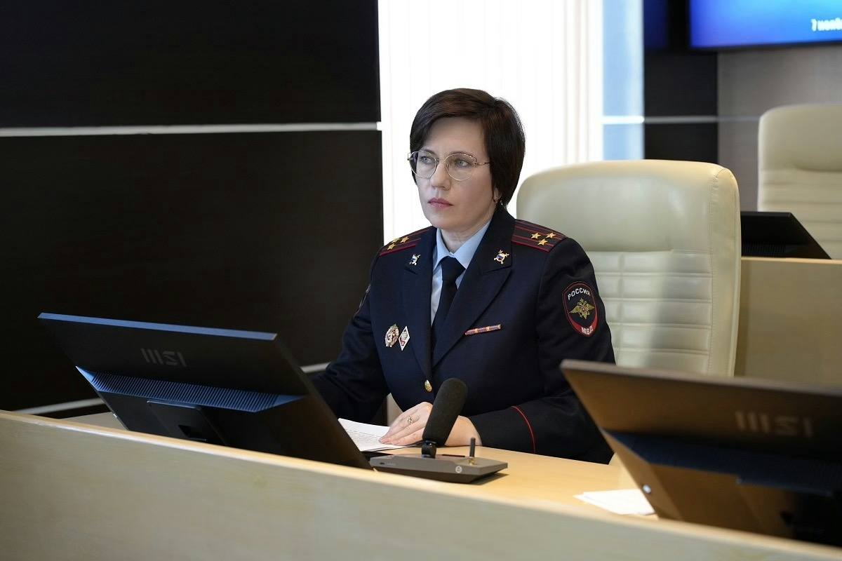 В УМВД России по Магаданской области состоялась пресс-конференция начальника Управления генерал-майора полиции Дмитрия Князева Сегодня в УМВД России по Магаданской области состоялась пресс-конференция начальника Управления... В УМВД России по Магаданской области состоялась пресс-конференция начальника Управления генерал-майора полиции Дмитрия Князева Сегодня в УМВД России по Магаданской области состоялась пресс-конференция начальника Управления...