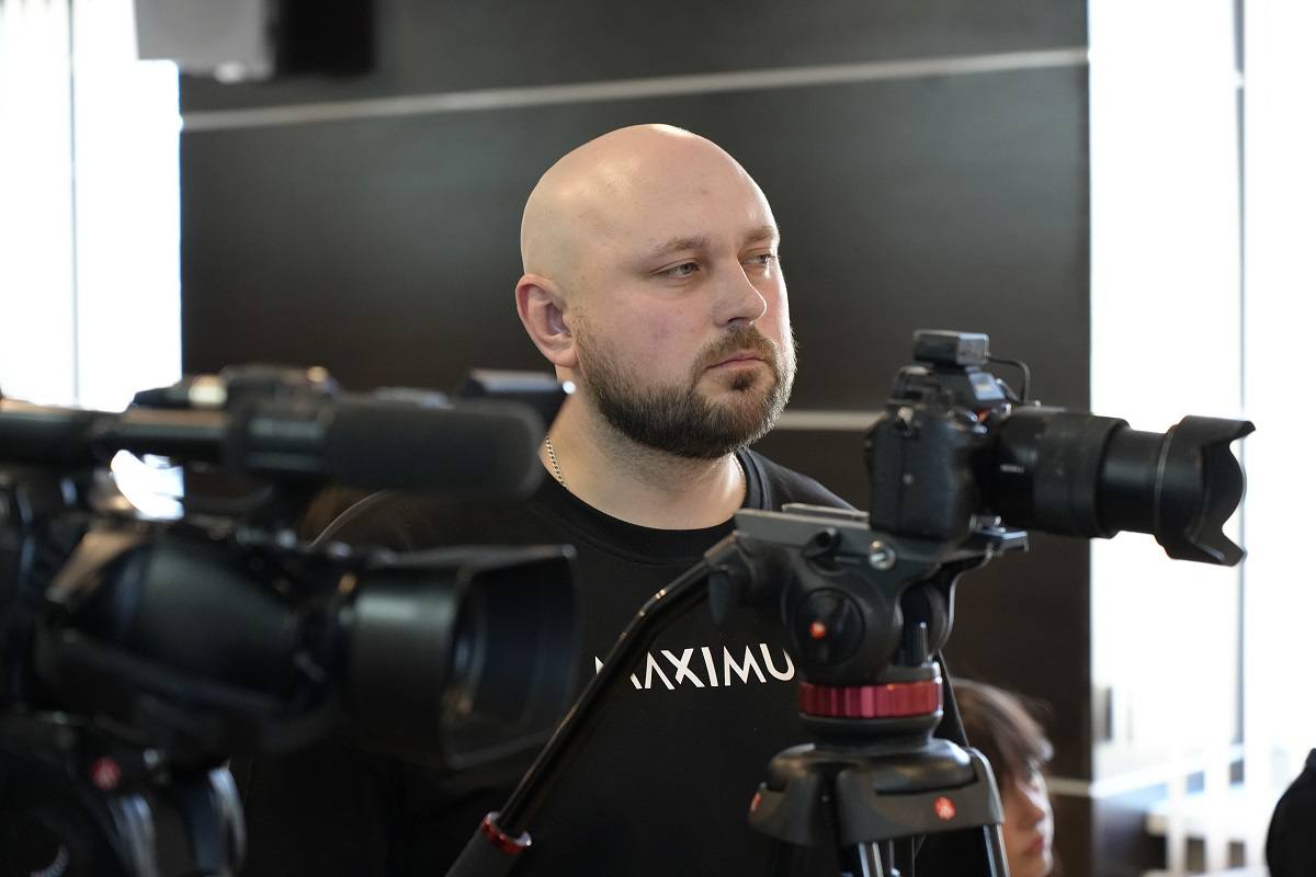 В ходе пресс-конференции начальник УМВД также подробно рассказал о декриминализации ведущих бюджетообразующих отраслей: рыбо- и золотодобычи и привел ряд резонансных примеров В ходе пресс-конференции начальник УМВД также подробно рассказал о декриминализации ведущих бюджетообразующих отраслей: рыбо- и золотодобычи и привел ряд резонансных примеров