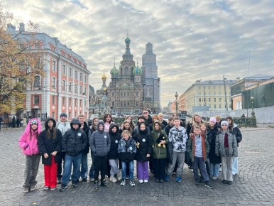 27 школьников из поселков Ягодное и Палатка, города Магадана побывали в Санкт-Петербурге по культурно-просветительской программе «Моя Россия – град Петров»