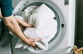 Проблема больших одеял: что делать, если они не помещаются в стиральную машину?