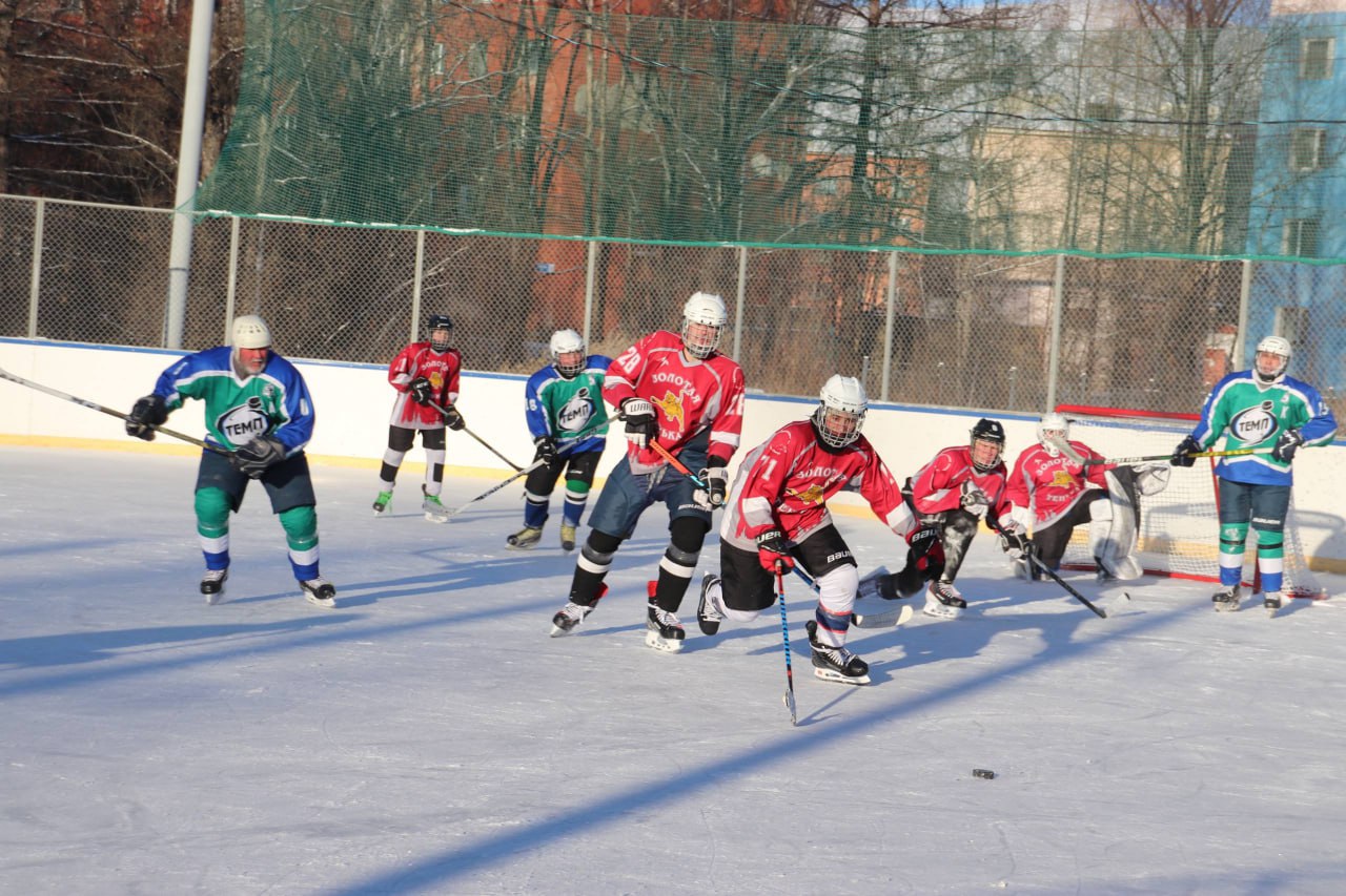 Колымские хоккеисты выявили сильнейших на традиционном турнире «Северное сияние» в Усть-Омчуге Колымские хоккеисты выявили сильнейших на традиционном турнире «Северное сияние» в Усть-Омчуге