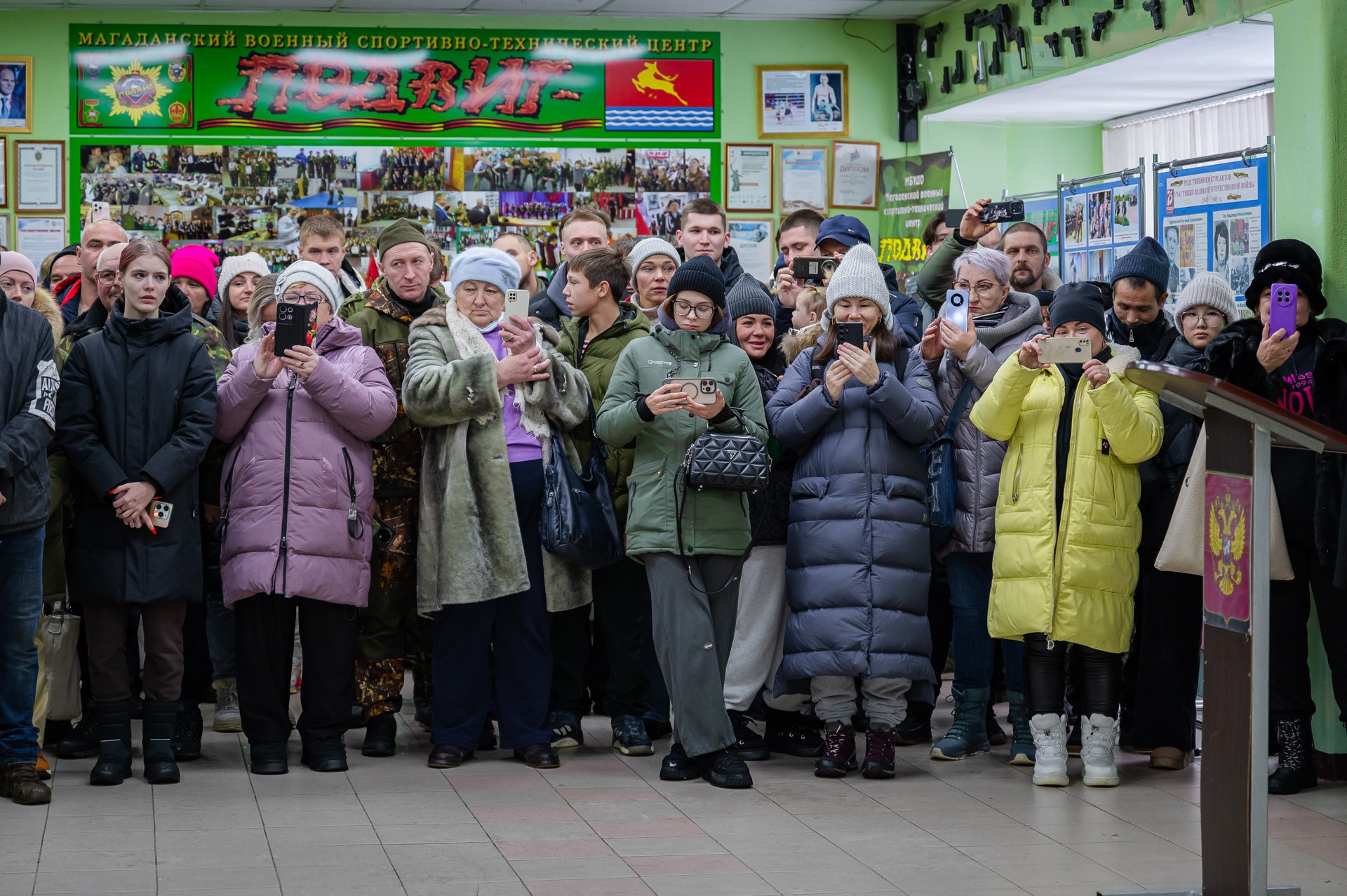 Еще одну группу новобранцев в рамках осеннего призыва-2025 проводили сегодня из Магаданского военного спортивно-технического центра «Подвиг» Еще одну группу новобранцев в рамках осеннего призыва-2025 проводили сегодня из Магаданского военного спортивно-технического центра «Подвиг»