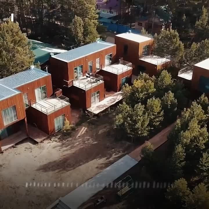 Дальний Восток ждет!. Десятки километров трасс, современные подъемники, уютные отели – в ДФО появляется все больше объектов для идеального зимнего отдыха! На Колыме, например, гостей ждут в новом глэмпинге на Нюкле