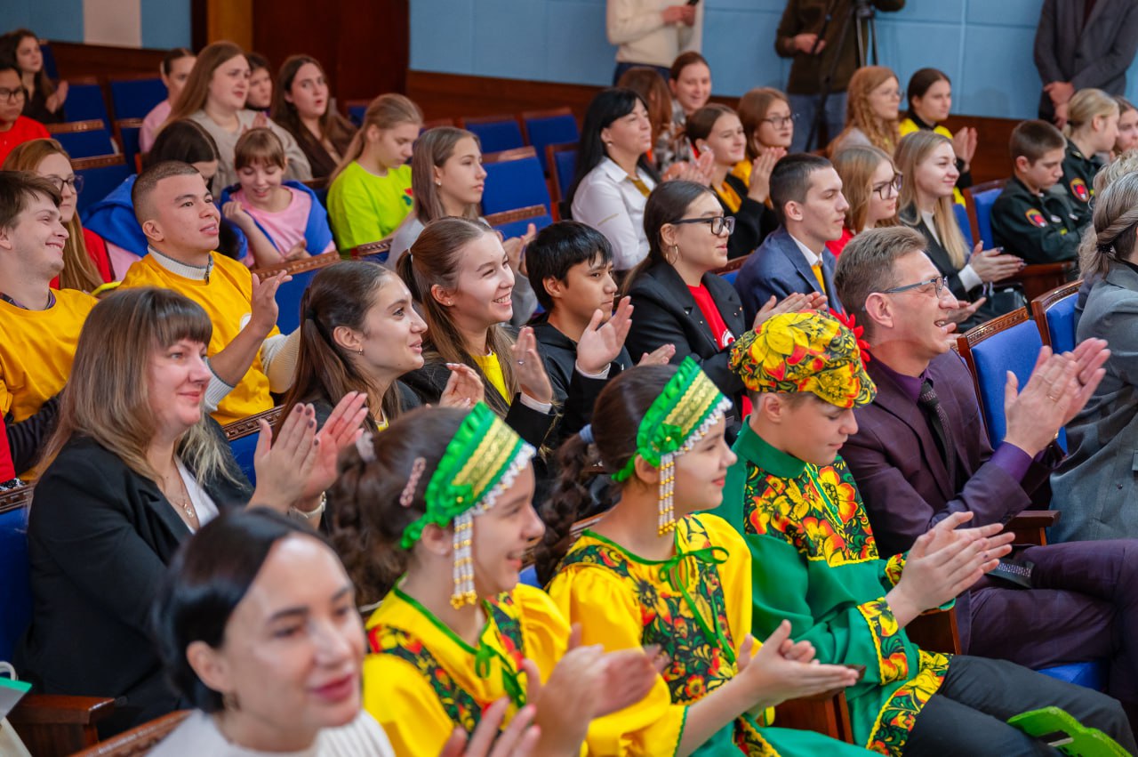 «Нет в мире прекраснее чувства, что ты сделал людям хоть каплю добра», – писал Лев Толстой «Нет в мире прекраснее чувства, что ты сделал людям хоть каплю добра», – писал Лев Толстой