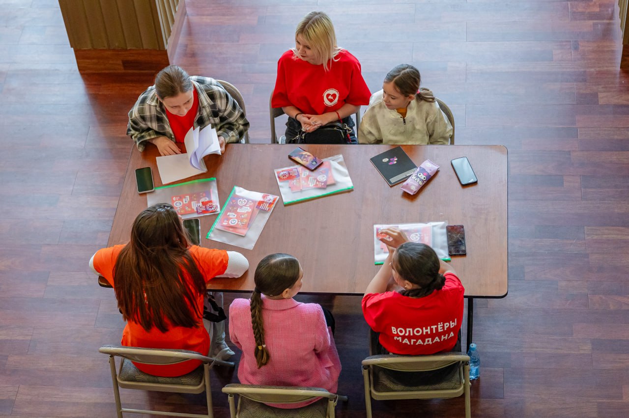 «Нет в мире прекраснее чувства, что ты сделал людям хоть каплю добра», – писал Лев Толстой «Нет в мире прекраснее чувства, что ты сделал людям хоть каплю добра», – писал Лев Толстой