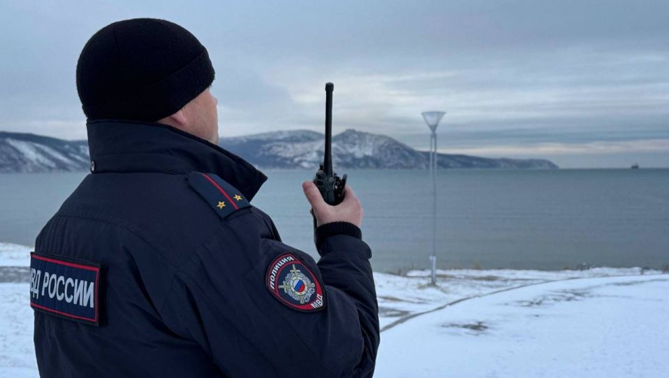 Магаданские полицейские установили местного жителя, похитившего 50 тысяч рублей с банковскойкарты родственника