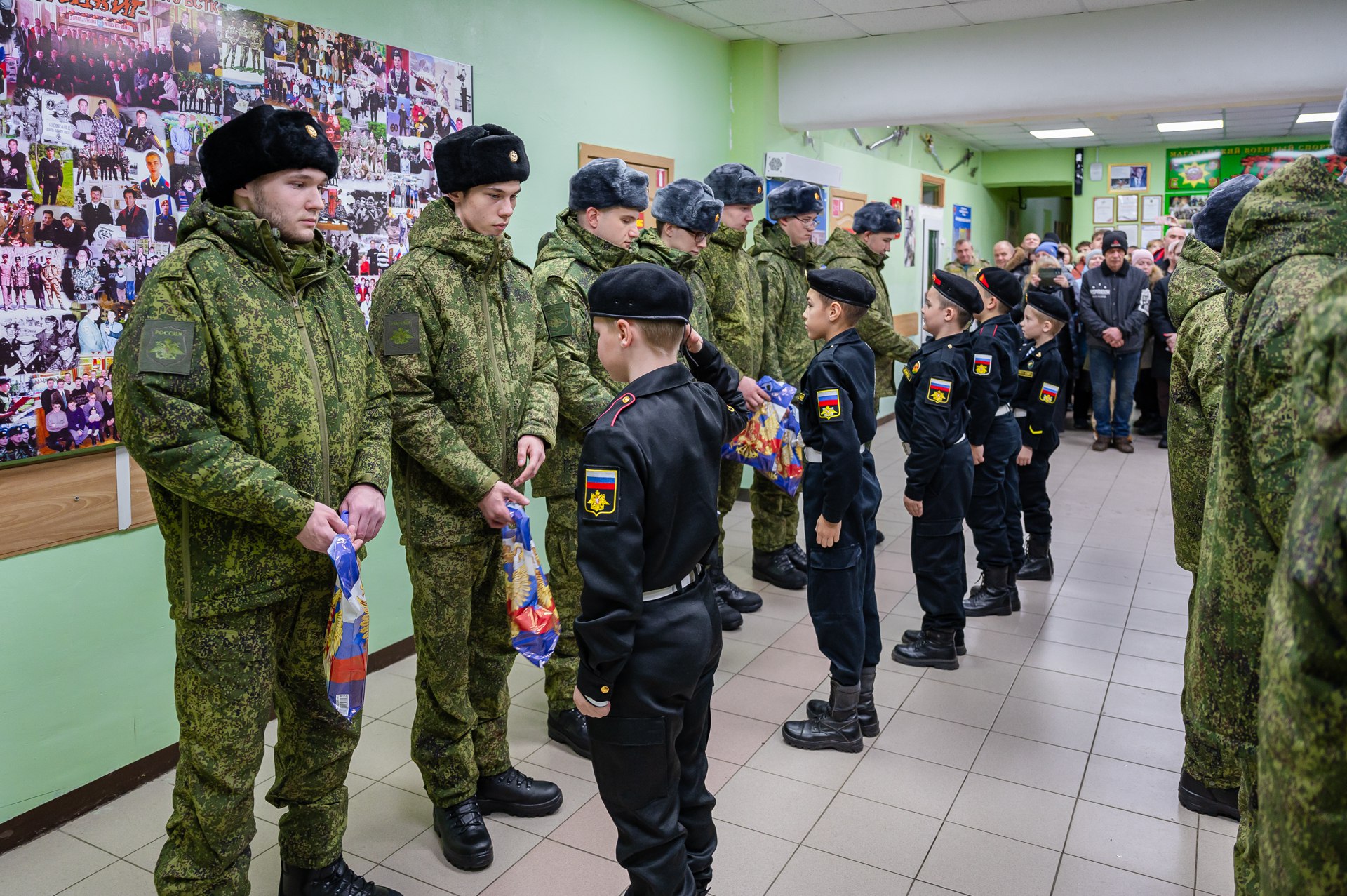 Еще одну группу новобранцев в рамках осеннего призыва-2025 проводили сегодня из Магаданского военного спортивно-технического центра «Подвиг» Еще одну группу новобранцев в рамках осеннего призыва-2025 проводили сегодня из Магаданского военного спортивно-технического центра «Подвиг»