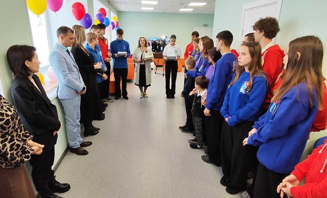 В Омсукчане открыли молодежный центр и филиал «Школы 21» от Сбера