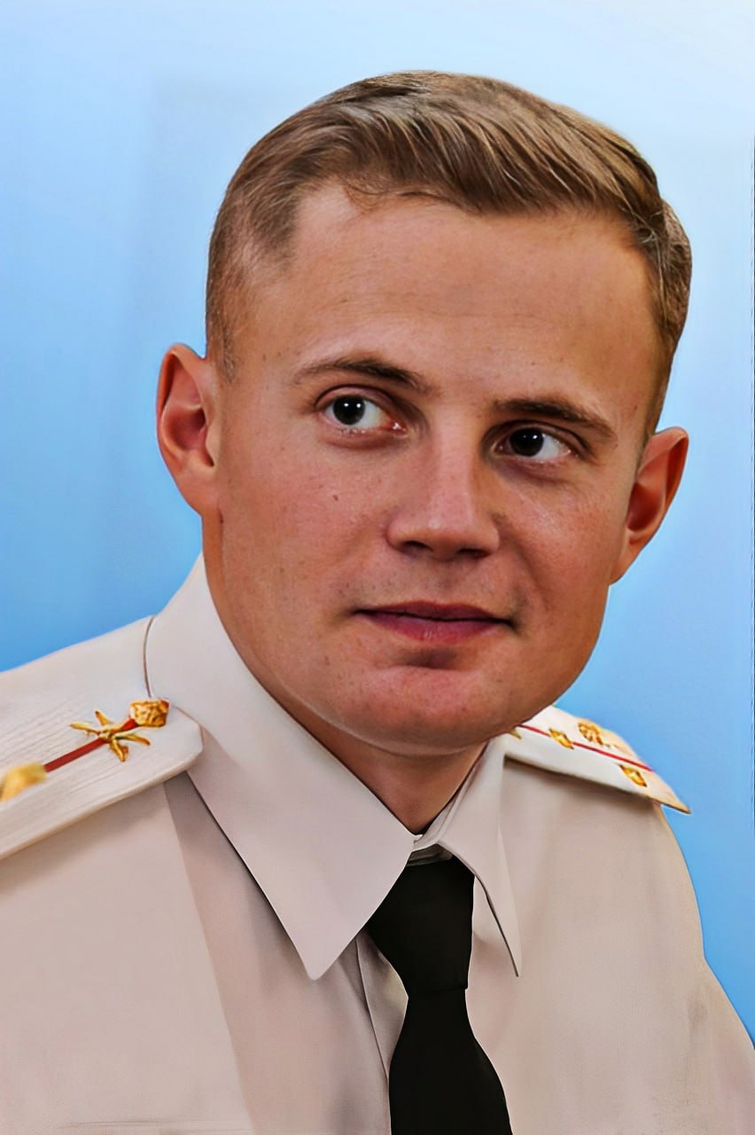 Сегодня министр внутренней и информационной политики Яна Ружанская представила комитету по социальной политике областной Думы кандидатуру Героя России Ивана Кабанова на присвоение звания «Почетный гражданин Магаданской... Сегодня министр внутренней и информационной политики Яна Ружанская представила комитету по социальной политике областной Думы кандидатуру Героя России Ивана Кабанова на присвоение звания «Почетный гражданин Магаданской...