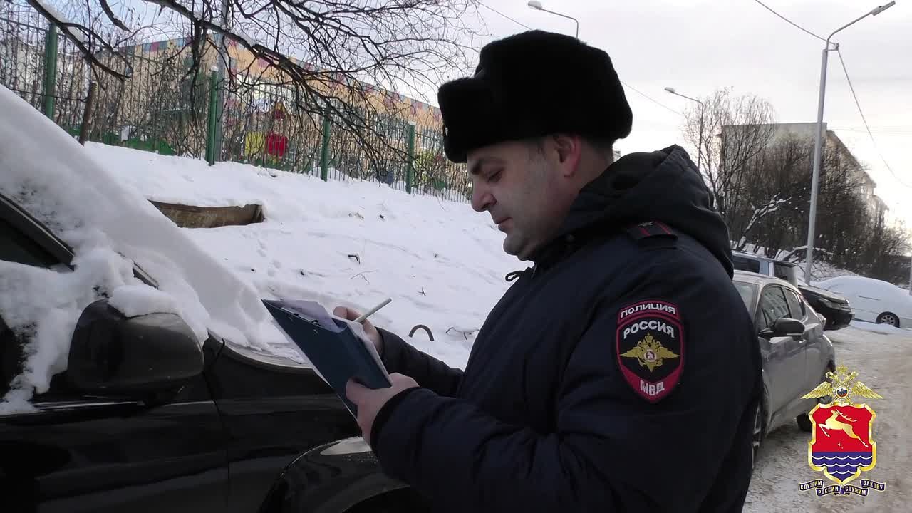 В Магадане полицейские установили гражданина, который дважды пытался угнать внедорожник