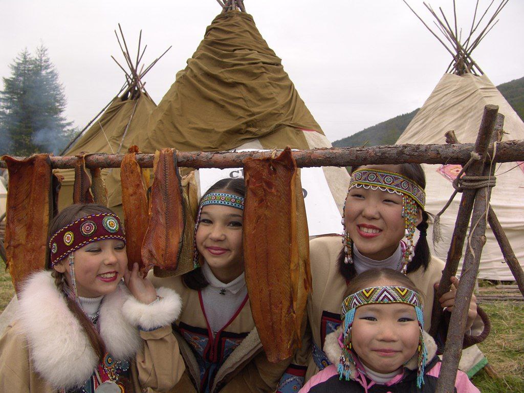 Можно по-разному относиться к опросам — кто-то им верит, кто-то нет Можно по-разному относиться к опросам — кто-то им верит, кто-то нет