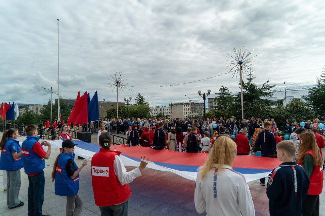 Можно по-разному относиться к опросам — кто-то им верит, кто-то нет Можно по-разному относиться к опросам — кто-то им верит, кто-то нет